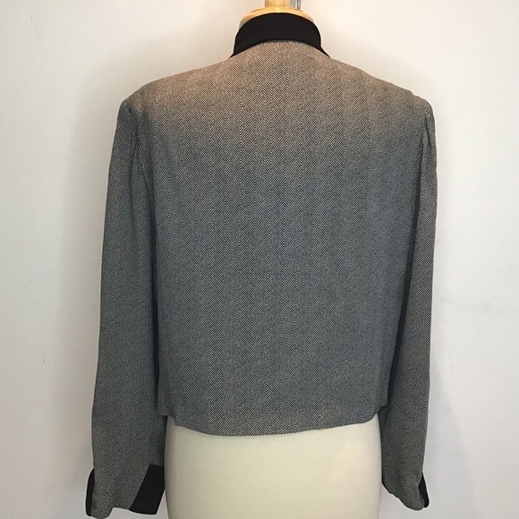 Talbots Vintage 80’s black/white herringbone cropped four button jacket.Size 14. - Picture 5 of 9